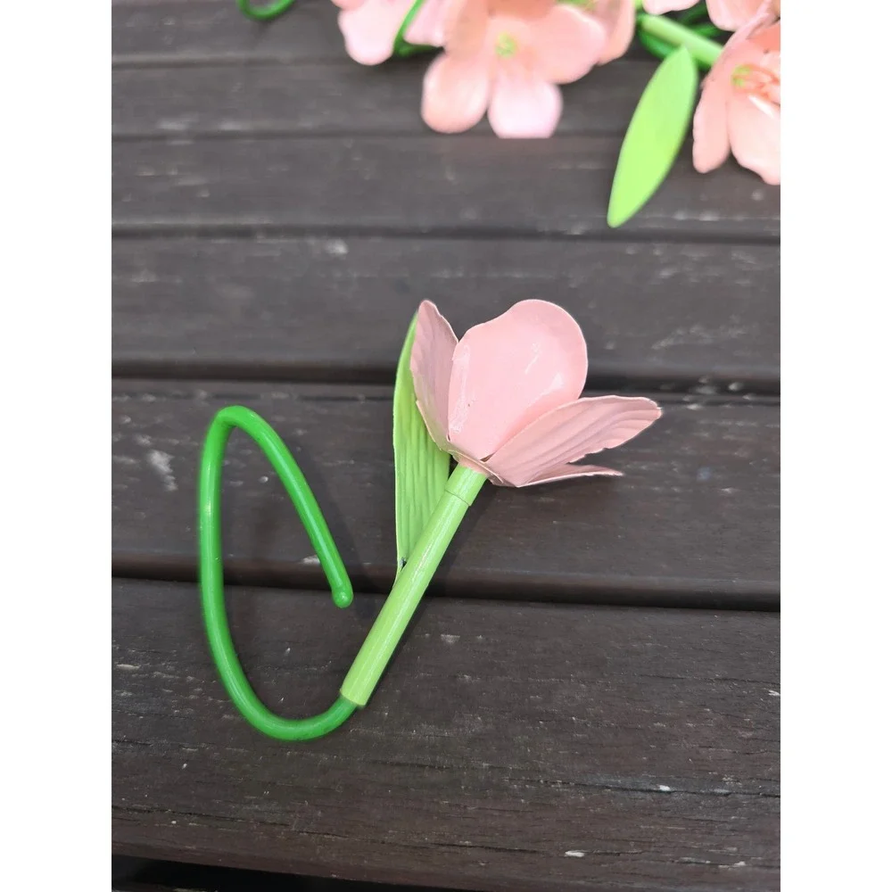 Set of 11 Pink Metal Flowers‎ Garden Art Yard Decor Stems Wire Hanger